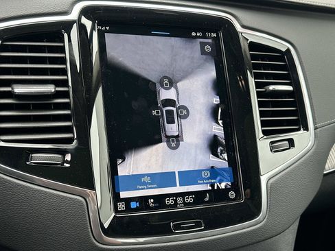 Certified 2024 Volvo XC90 B6 Ultimate w/ Lounge Package image 13