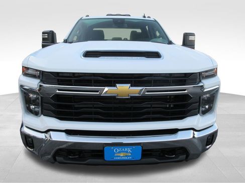 New 2026 Chevrolet Silverado 3500 LT w/ Convenience Package AWD/4WD image 8