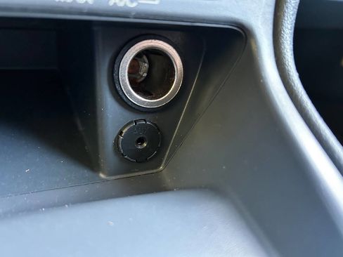 Used 2013 Ford Transit Connect XLT image 24