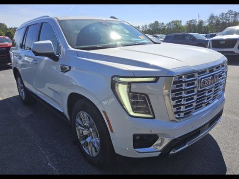 Used 2026 GMC Yukon Denali w/ Sun & Power Step Package RWD image 6