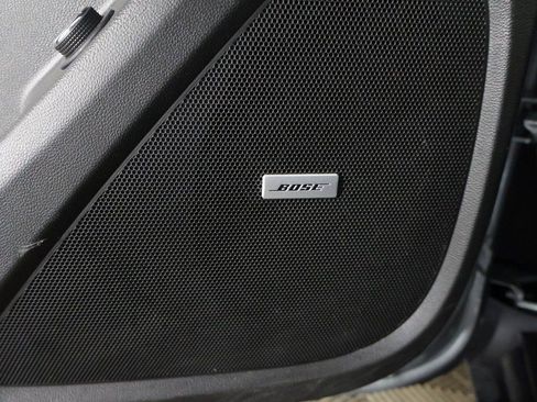 Used 2023 Chevrolet Traverse LT w/ LT Premium Package image 57