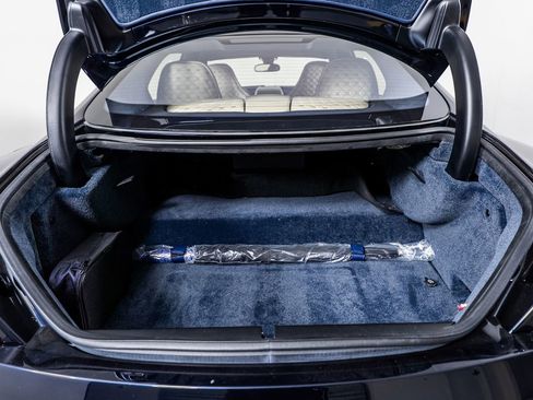 Used 2018 Aston Martin Lagonda image 9