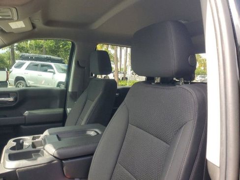 Used 2021 Chevrolet Silverado 1500 Custom image 13