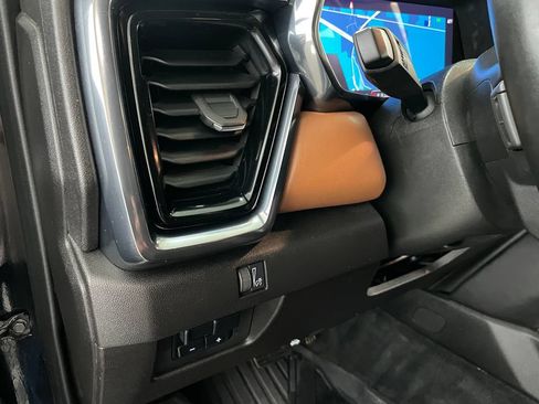 Certified 2024 GMC Canyon AT4 w/ Technology Package AWD/4WD image 27