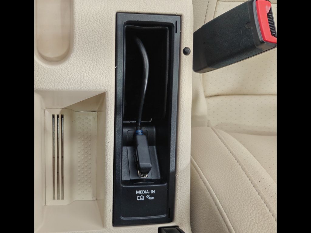 Used 2013 Volkswagen Jetta TDI FWD image 40
