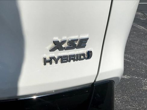 Used 2019 Toyota RAV4 XSE w/ XSE Weather Package AWD/4WD image 24