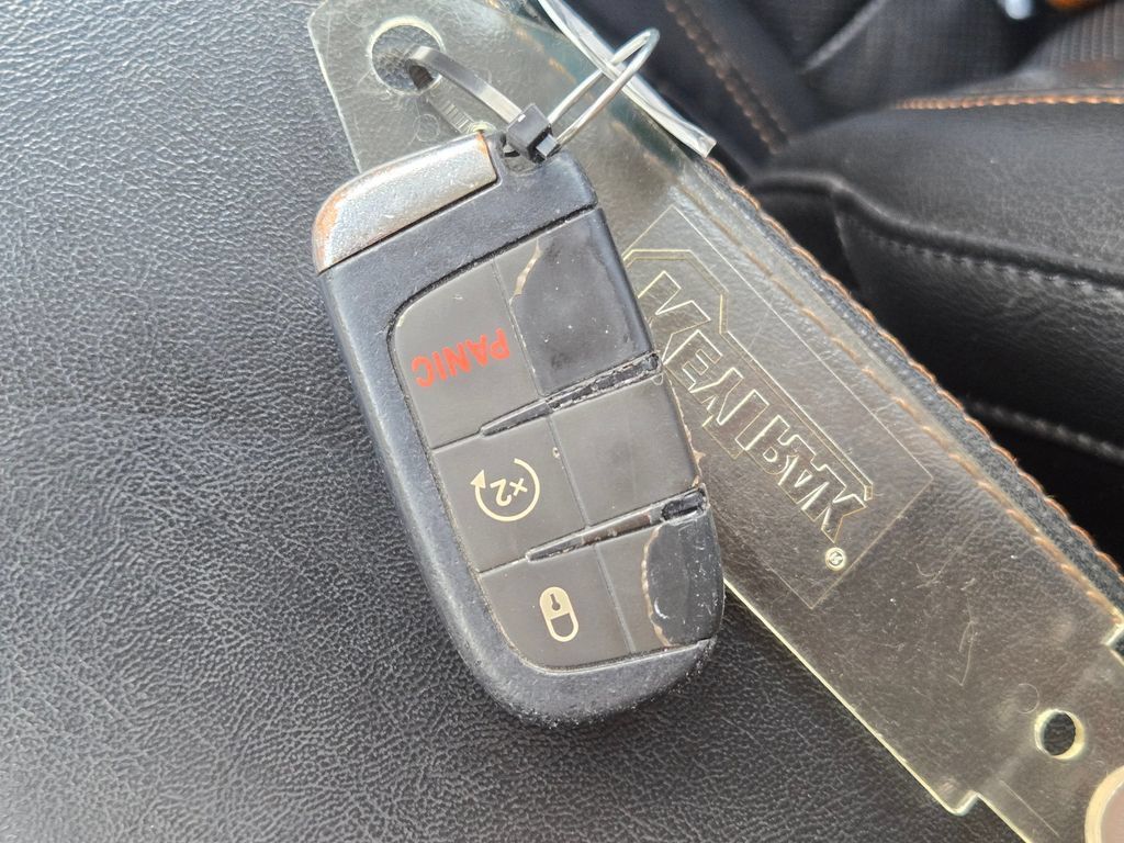 Used 2019 Jeep Compass Limited FWD image 28