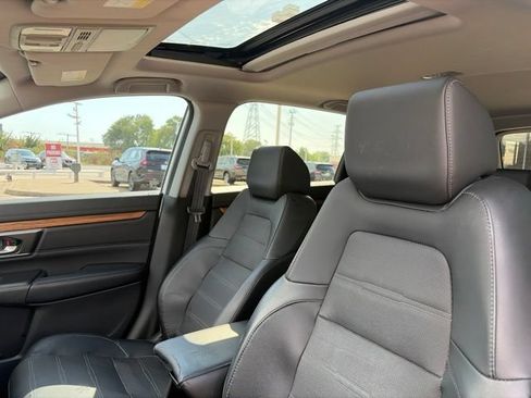 Certified 2018 Honda CR-V Touring image 11
