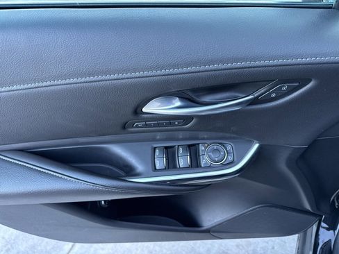 Used 2024 Cadillac XT4 Premium Luxury image 15