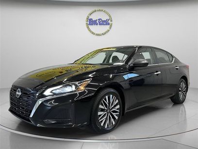 Used 2024 Nissan Altima 2.5 SV