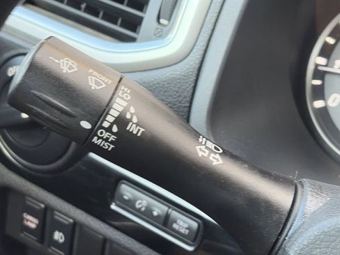 Used 2021 Nissan Titan SV w/ Off Road Protection Package image 18