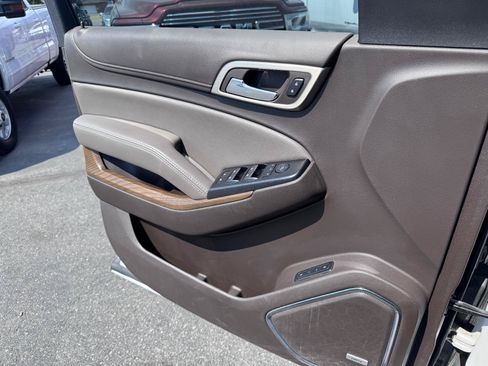 Used 2019 GMC Yukon XL Denali w/ Denali Ultimate Package AWD/4WD image 34