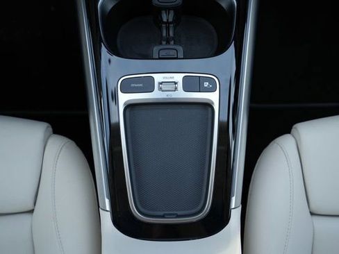 Certified 2025 Mercedes-Benz GLA 250 image 31