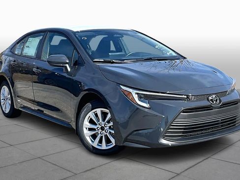 New 2026 Toyota Corolla LE image 2