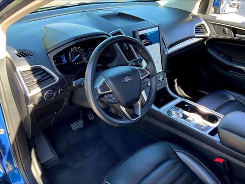 Used 2022 Ford Edge SEL image 16