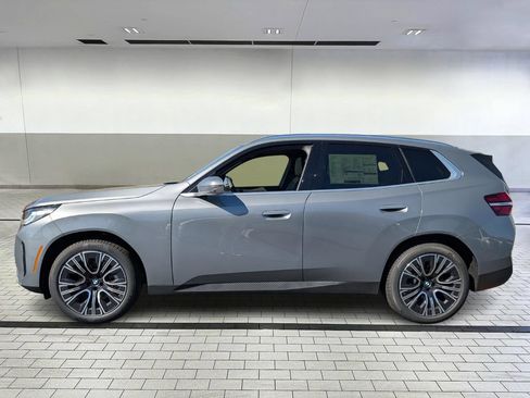 Used 2026 BMW X3 xDrive30i w/ Premium Package AWD/4WD image 3