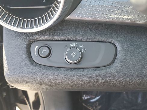 New 2026 Chevrolet Trax ACTIV FWD image 23