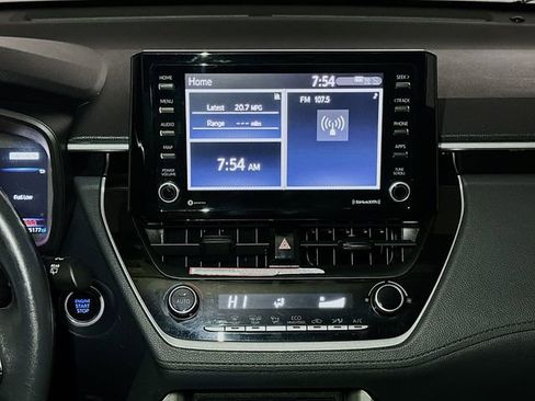 Certified 2022 Toyota Corolla Cross LE image 29