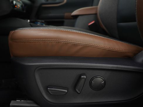 Used 2024 Ford Bronco Sport Outer Banks w/ Tech Package image 24