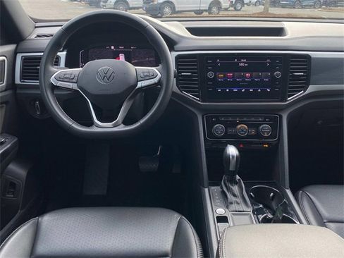 Used 2021 Volkswagen Atlas Cross Sport SEL image 9