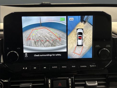 Used 2022 Nissan Pathfinder SL w/ SL Premium Package image 11