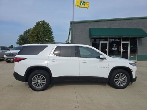 Used 2023 Chevrolet Traverse LT FWD image 6