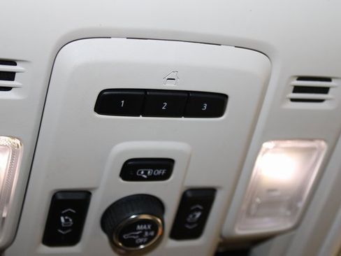 Used 2021 GMC Yukon Denali image 47