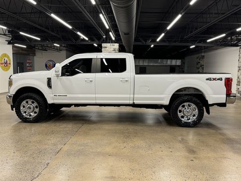 Used 2018 Ford F250 XL w/ Power Equipment Group AWD/4WD image 4