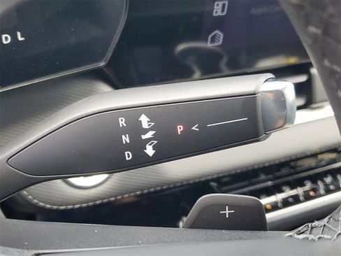 New 2026 Chevrolet Equinox LT w/ Convenience Package II image 29