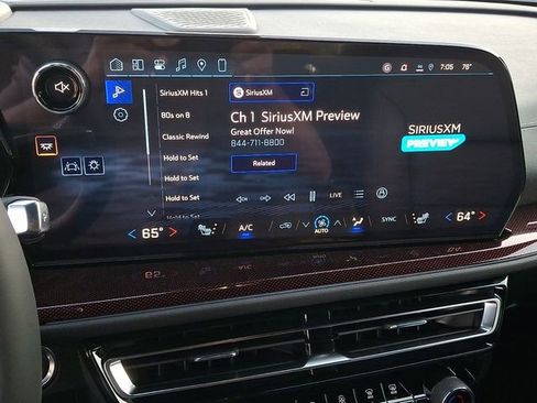 Used 2026 Chevrolet Traverse Z71 w/ Enhanced Driving Package AWD/4WD image 8