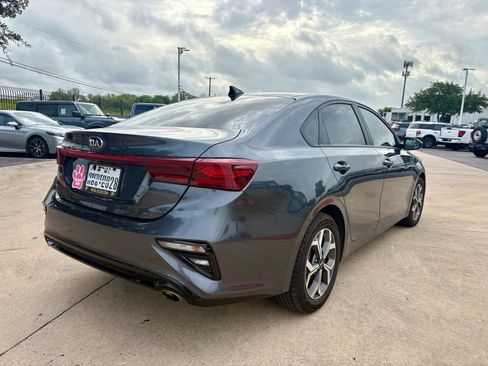 Used 2021 Kia Forte LXS FWD image 3