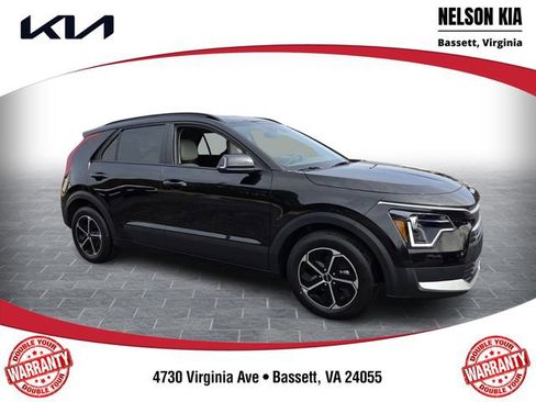 New 2026 Kia Niro EX image 1