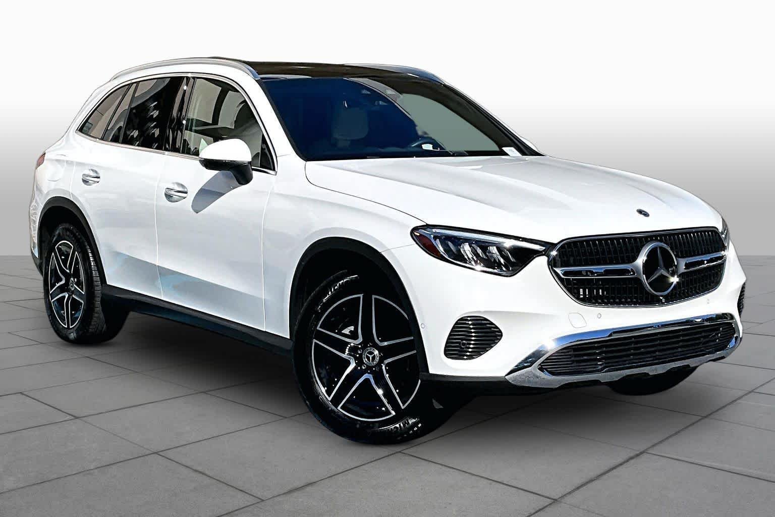 Certified 2026 Mercedes-Benz GLC 300 image 3