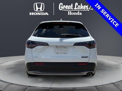 Used 2024 Honda HR-V Sport image 3