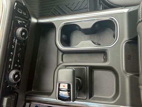 Used 2026 Chevrolet Silverado 1500 LT Trail Boss w/ LT Trail Boss Premium Package AWD/4WD image 19