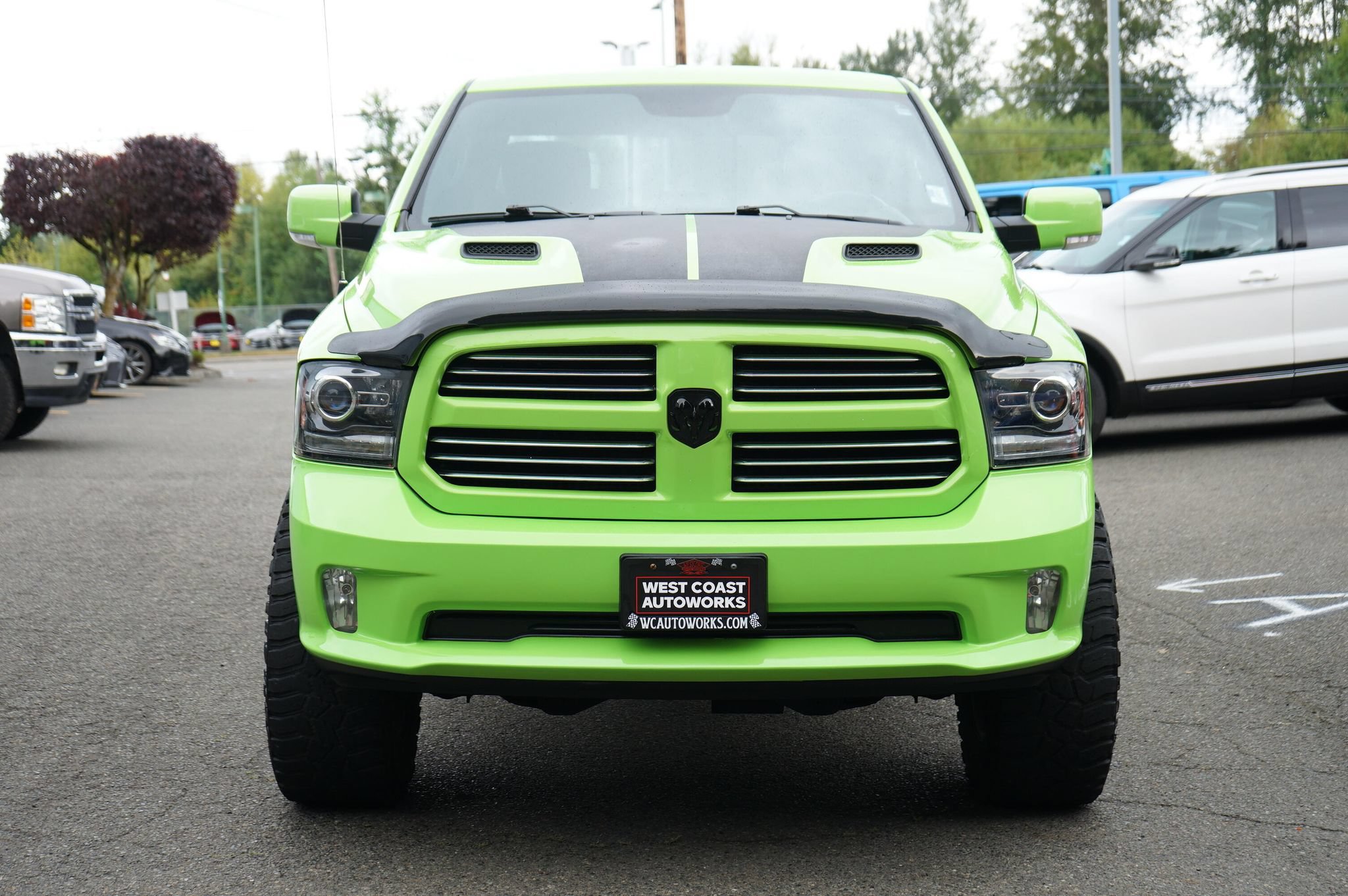 Used 2017 RAM 1500 Sport w/ Sublime Green Sport Package AWD/4WD image 8