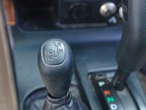 Used 2000 Toyota 4Runner SR5 image 20