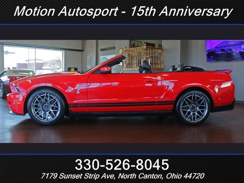 Used 2011 Ford Mustang Shelby GT500 w/ SVT Performance Pkg image 8