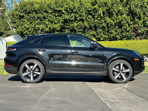 New 2026 Porsche Cayenne image 9
