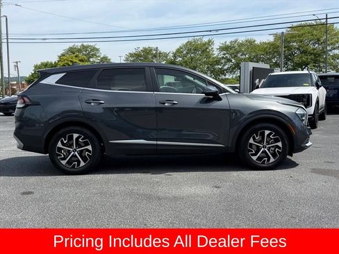 Certified 2023 Kia Sportage EX FWD image 2