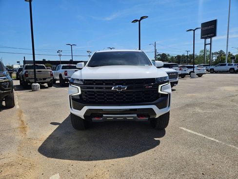 Used 2023 Chevrolet Tahoe Z71 w/ Luxury Package image 10