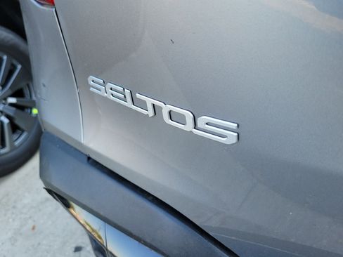 Used 2025 Kia Seltos S image 8