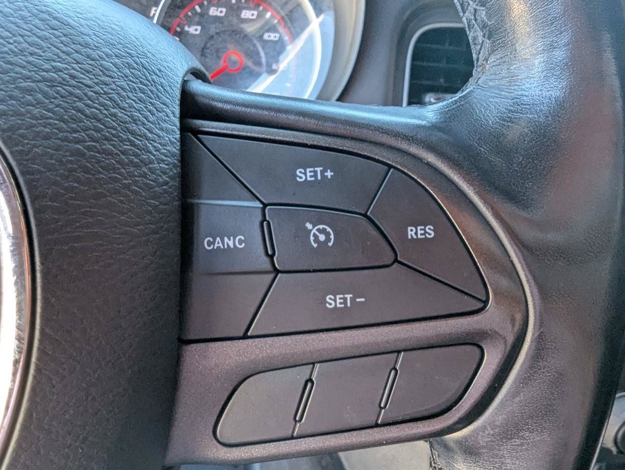 Used 2022 Dodge Charger SXT w/ Leather Interior Group RWD image 15
