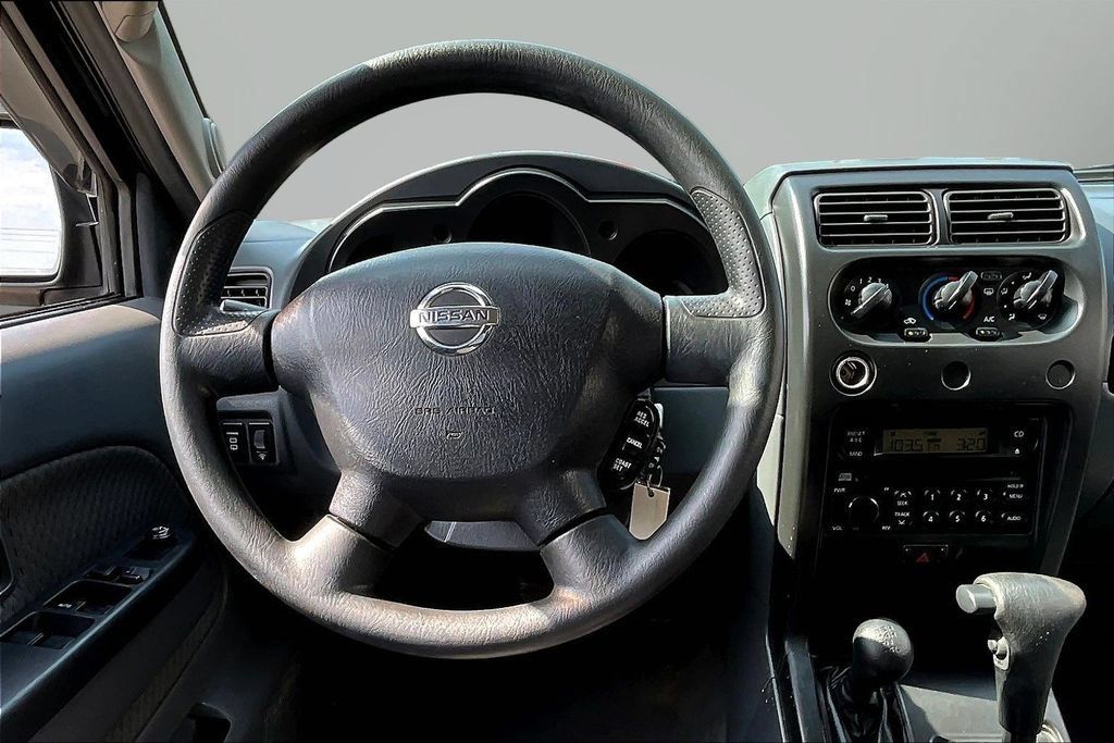 Used 2002 Nissan Xterra 4WD S/C image 8