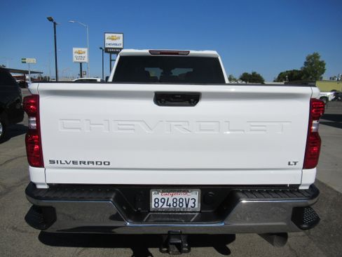 Used 2024 Chevrolet Silverado 2500 LT AWD/4WD image 6