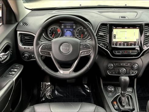 Used 2021 Jeep Cherokee Limited w/ Elite Package AWD/4WD image 12