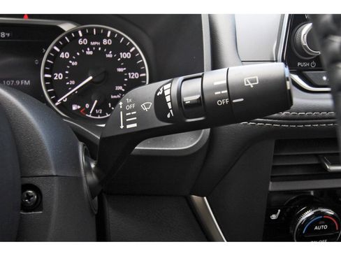 Used 2023 Nissan Rogue SV w/ SV Premium B Package image 21