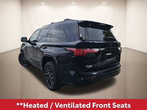 Used 2025 Toyota Sequoia Platinum AWD/4WD image 6