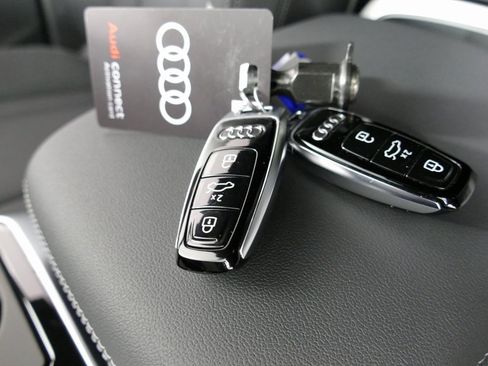 New 2026 Audi Q8 Premium Plus image 13