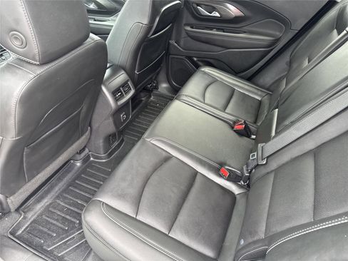 Used 2022 GMC Terrain SLT w/ Infotainment Package II AWD/4WD image 34